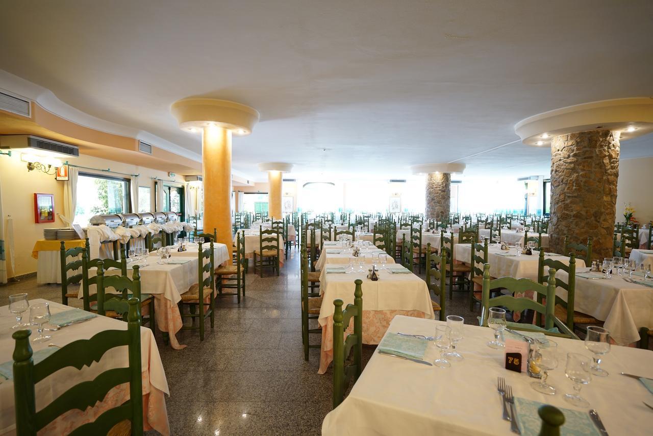 Nicolaus Club Torre Moresca Orosei Exteriér fotografie